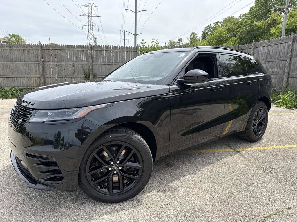 2026 Land Rover Range Rover Velar P250 Dynamic SE's photo