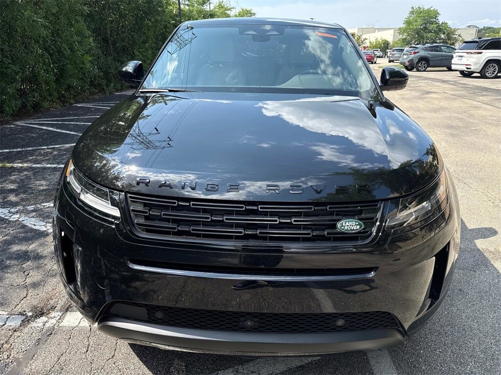 2026 Land Rover Range Rover Evoque S photo 2
