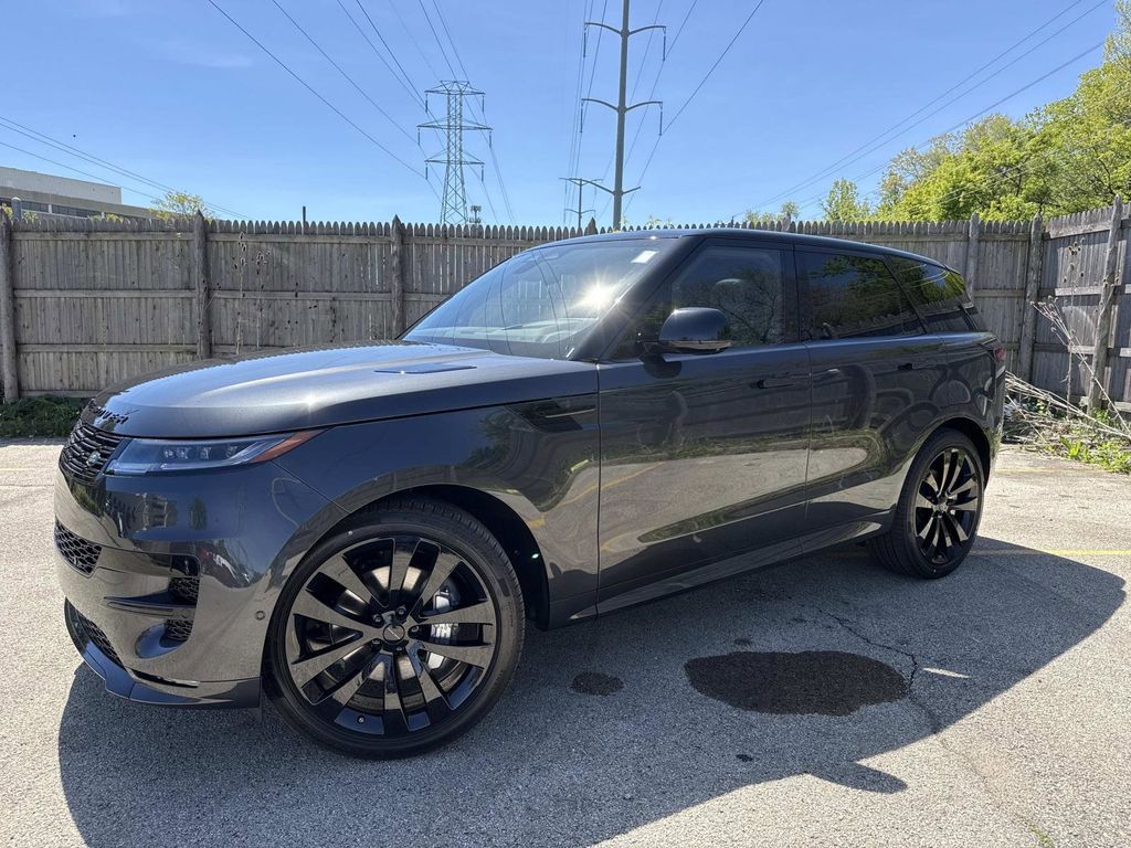 2026 Land Rover Range Rover Sport P400 MHEV Dynamic SE's photo