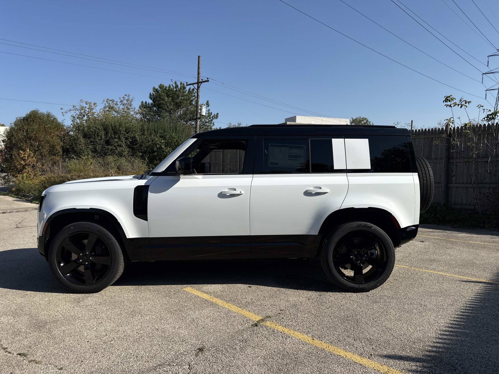 New 2026 Land Rover Defender 110 X-Dynamic SE SUV