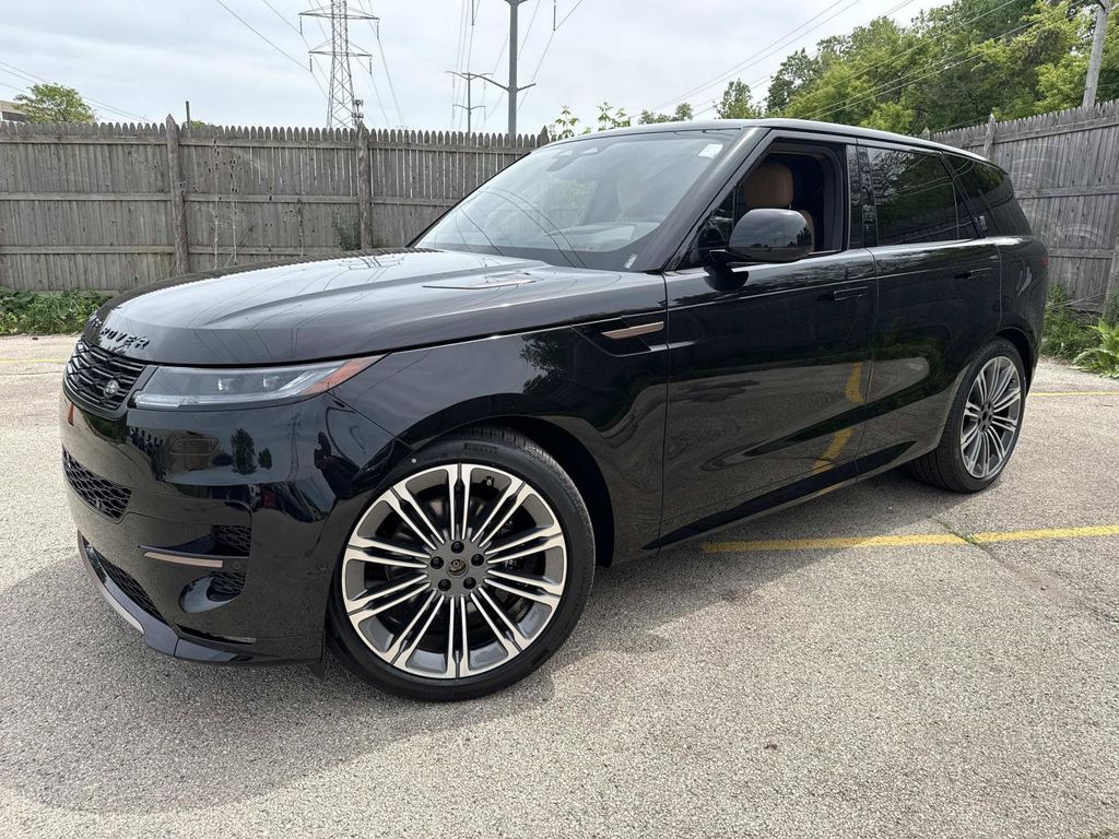 2026 Land Rover Range Rover Sport P400 MHEV Dynamic SE's photo