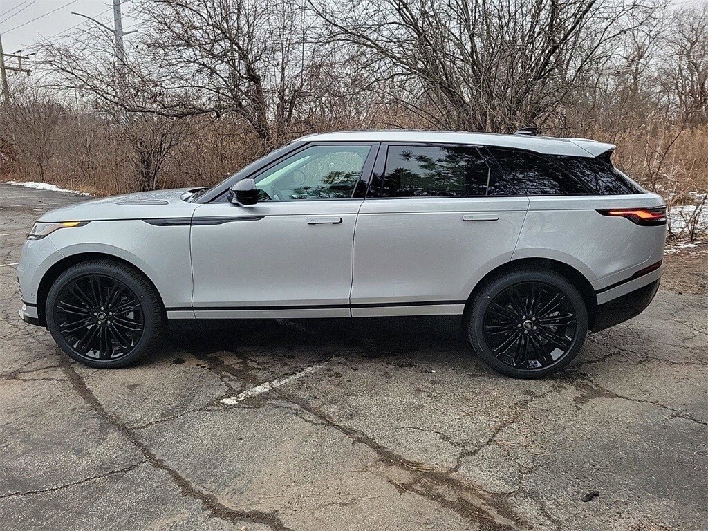 2025 Land Rover Range Rover Velar photo 2
