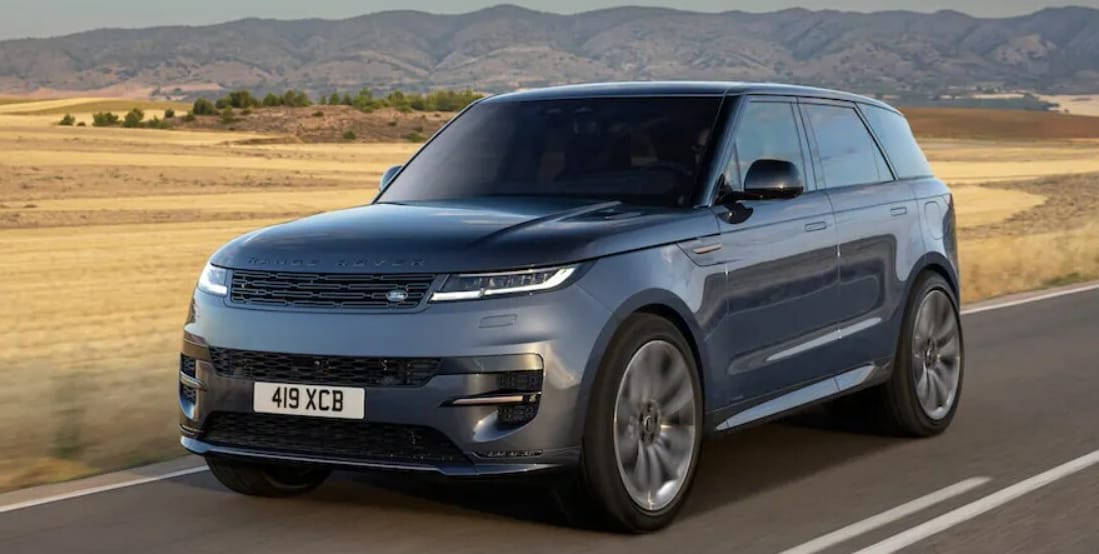 2025-range-rover-sport-cruising.png