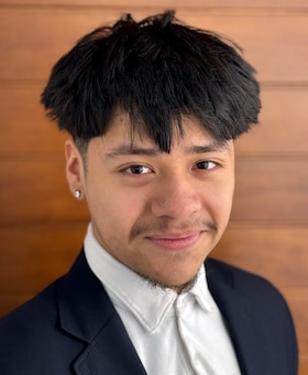 Staff member Samuel Delgado from ID_aeebf6f883df