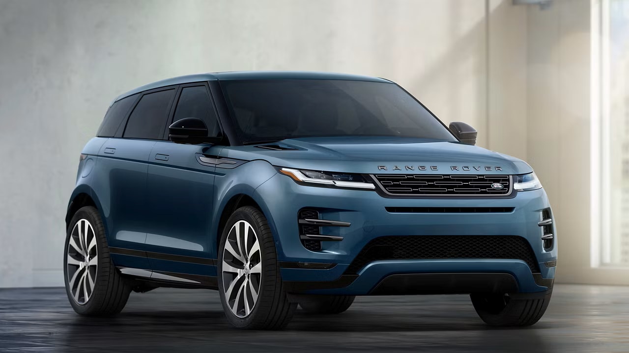 2026 Range Rover Evoque posed