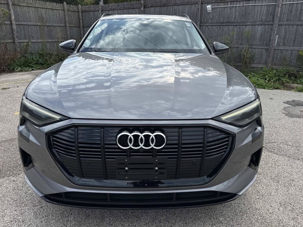 Used 2023 Audi e-tron Premium SUV