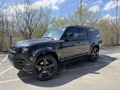 2026 Land Rover Defender 130 X-Dynamic SE SUV