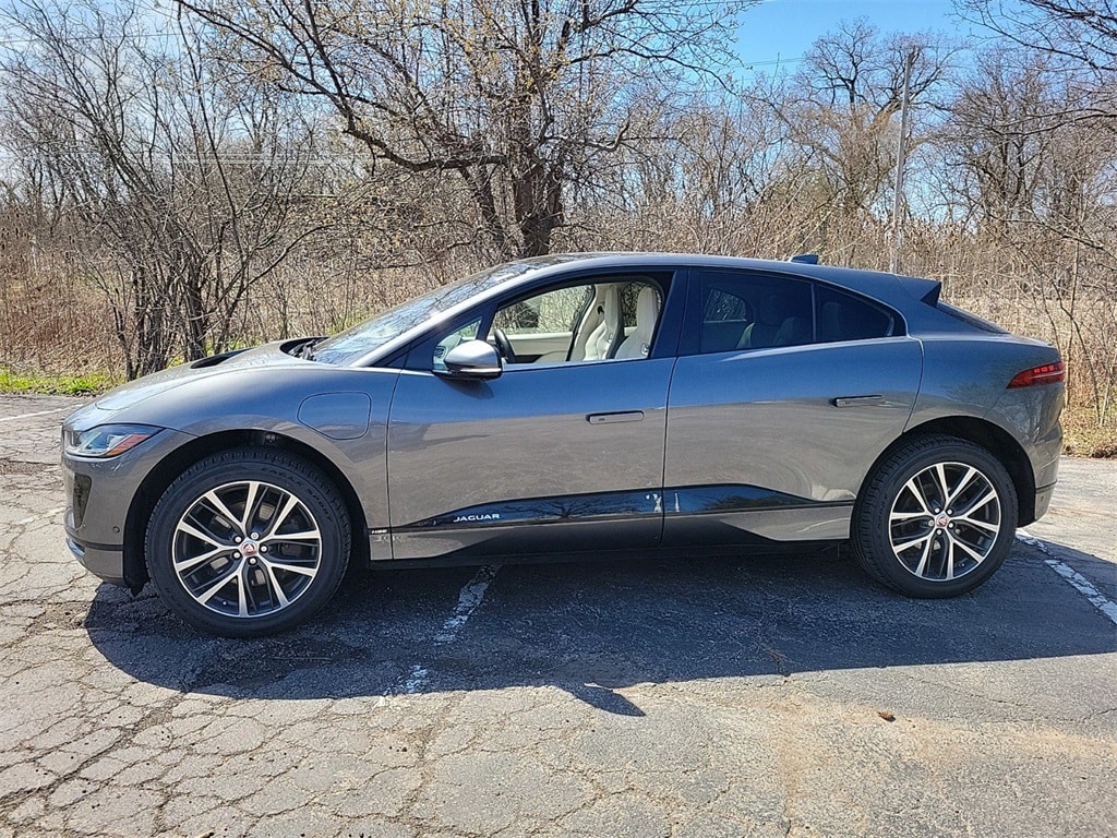 Used 2019 Jaguar I-PACE First Edition with VIN SADHD2S18K1F76657 for sale in Northfield, IL