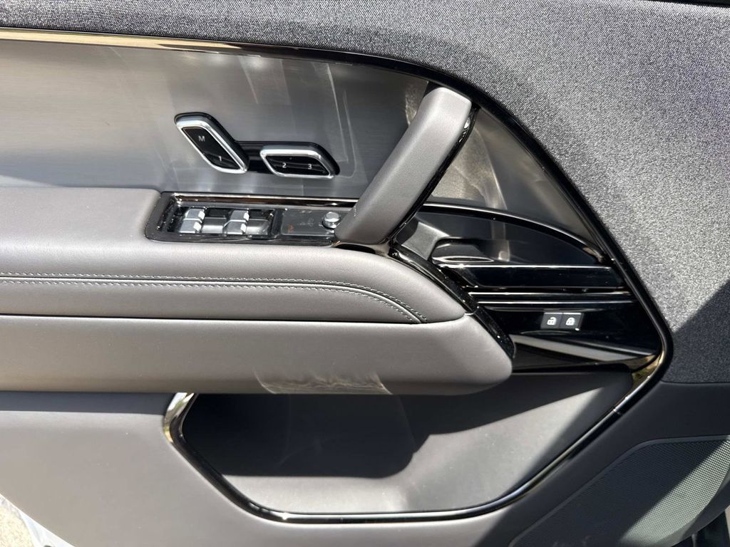 2026 Land Rover Range Rover Sport SE - Photo 23