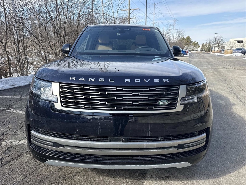 New 2026 Land Rover Range Rover SE SUV
