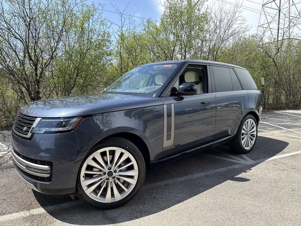 2026 Land Rover Range Rover 3.0 SE SWB's photo