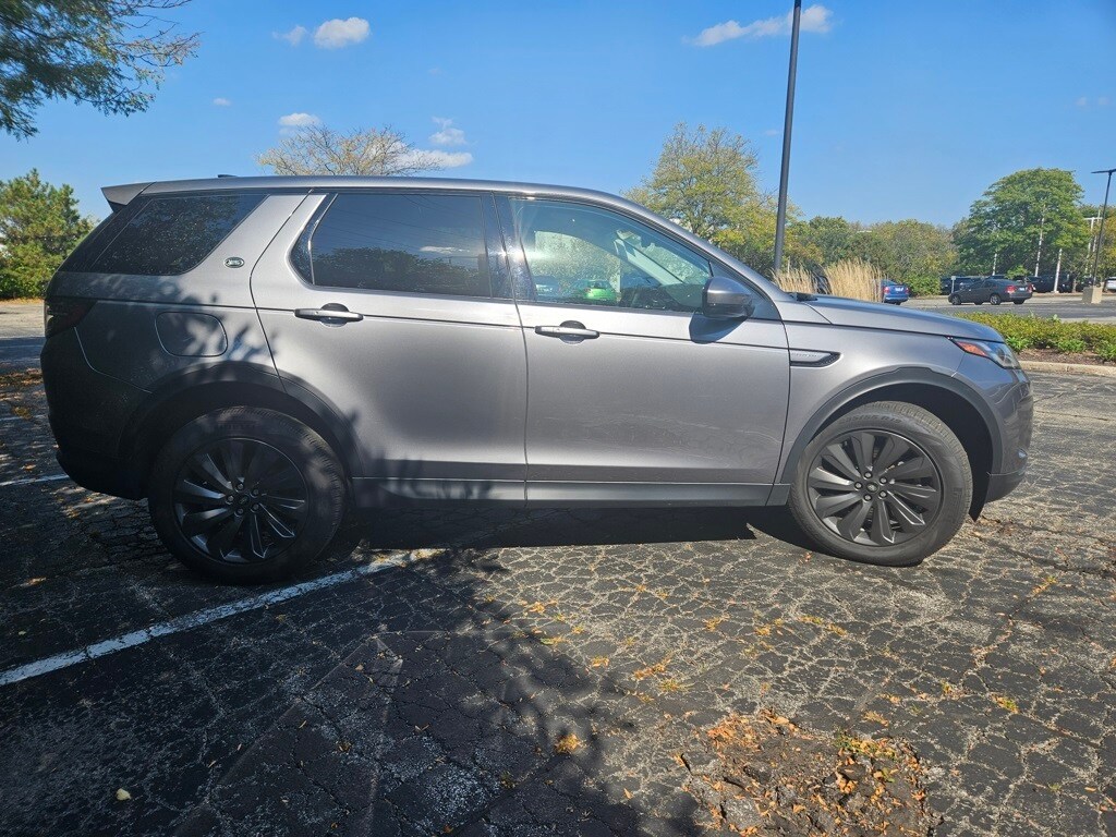 2023 Land Rover Discovery Sport SE photo 3