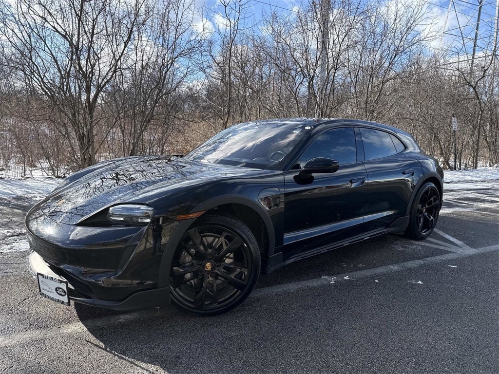 2022 Porsche Taycan Base