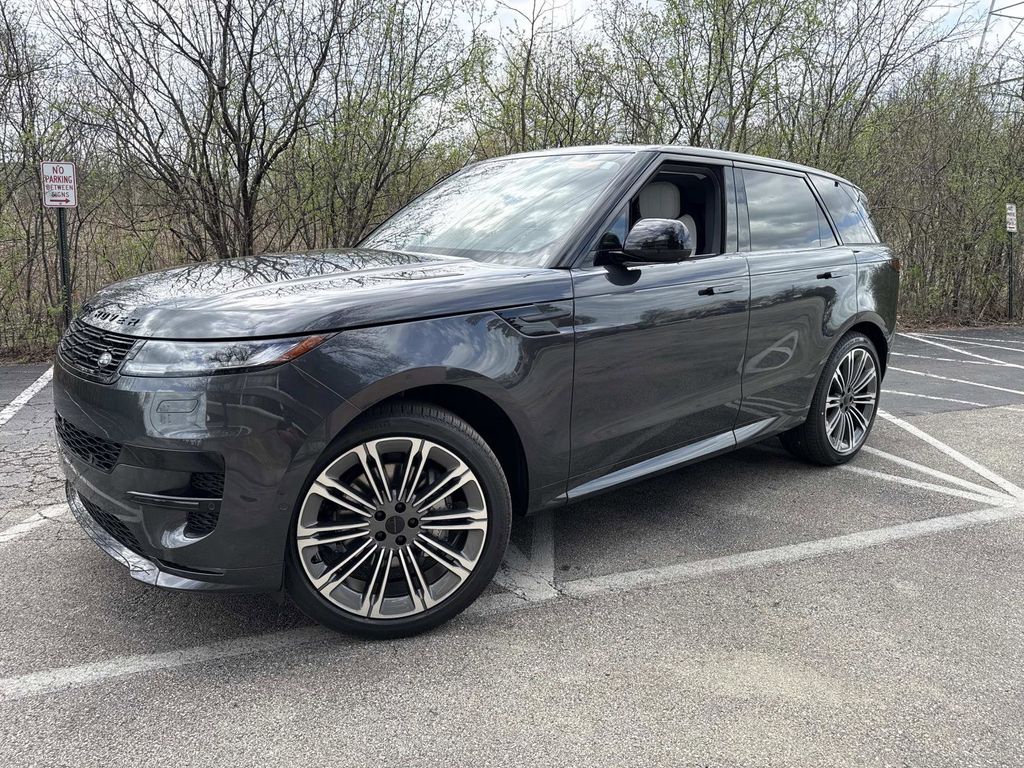 2026 Land Rover Range Rover Sport P400 MHEV Dynamic SE's photo