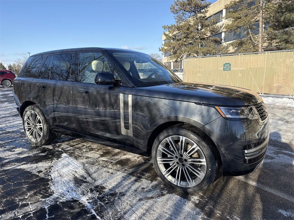 New 2026 Land Rover Range Rover SE SUV