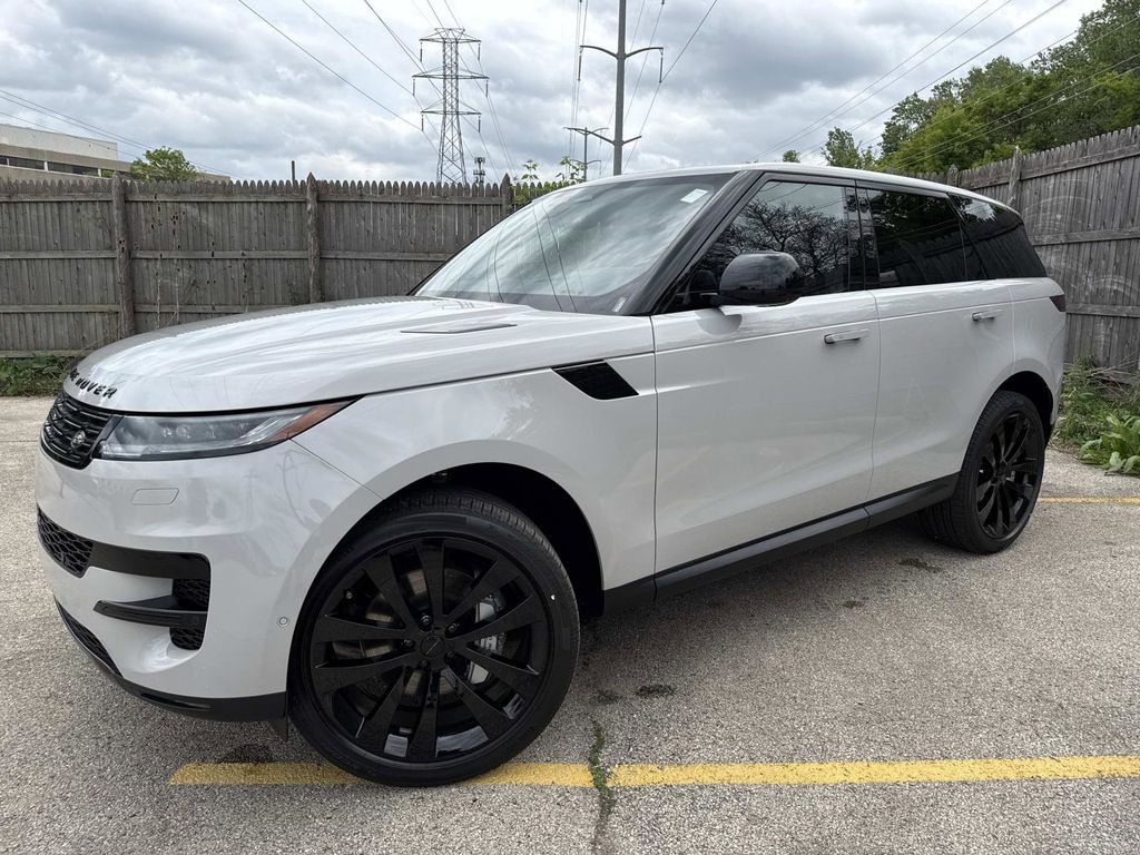 2026 Land Rover Range Rover Sport P360 SE MHEV's photo