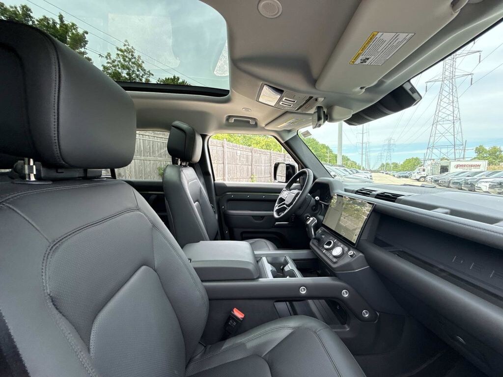New 2026 Land Rover Defender 110 X-Dynamic SE SUV