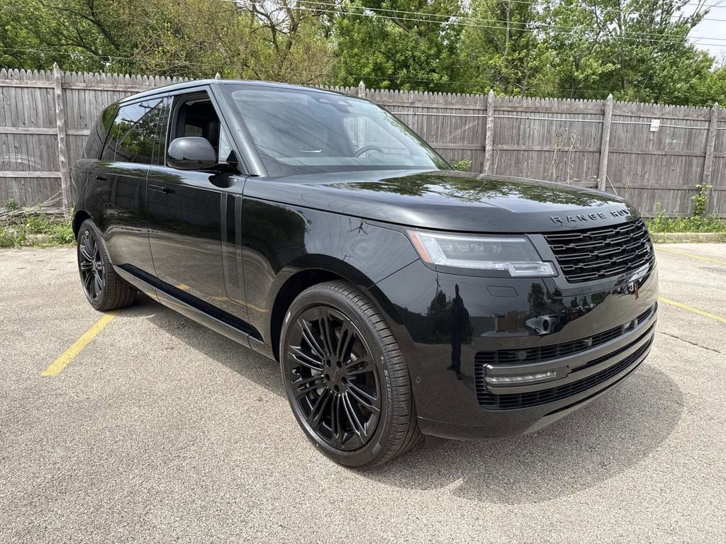 New 2026 Land Rover Range Rover SE LWB 7-Seats / V8 SUV