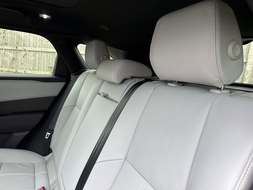 2026 Land Rover Range Rover Velar S - Photo 17