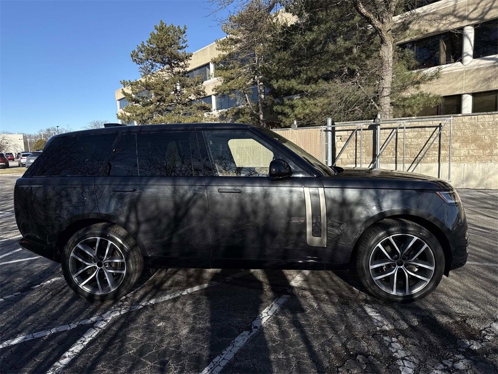2026 Land Rover Range Rover SE - Photo 6