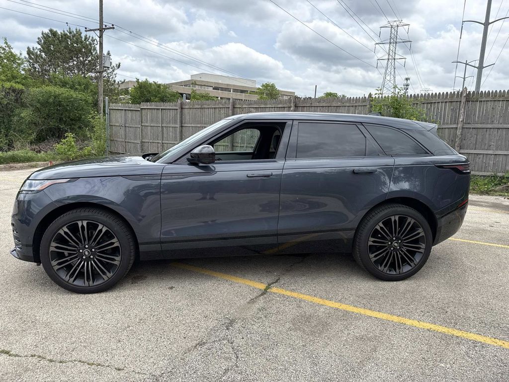 New 2026 Land Rover Range Rover Velar Dynamic SE