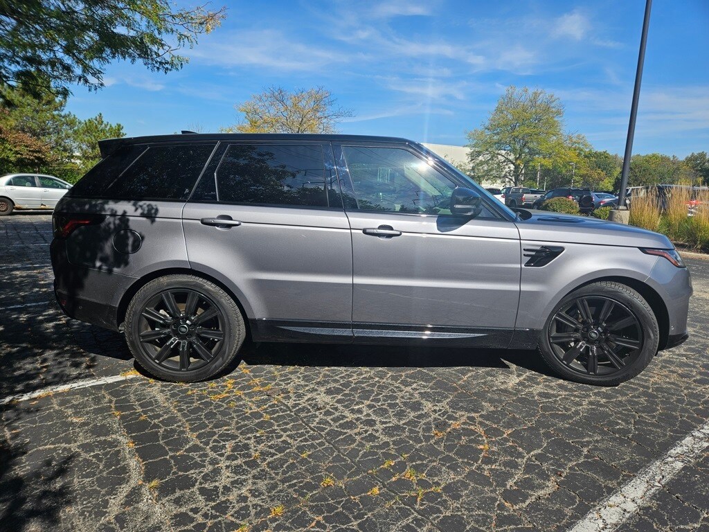 2022 Land Rover Range Rover Sport HSE Silver Edition photo 3