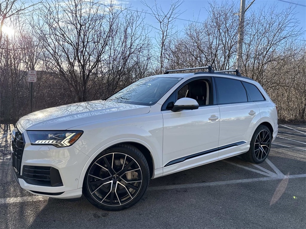 2020 Audi Q7 55 Prestige's photo