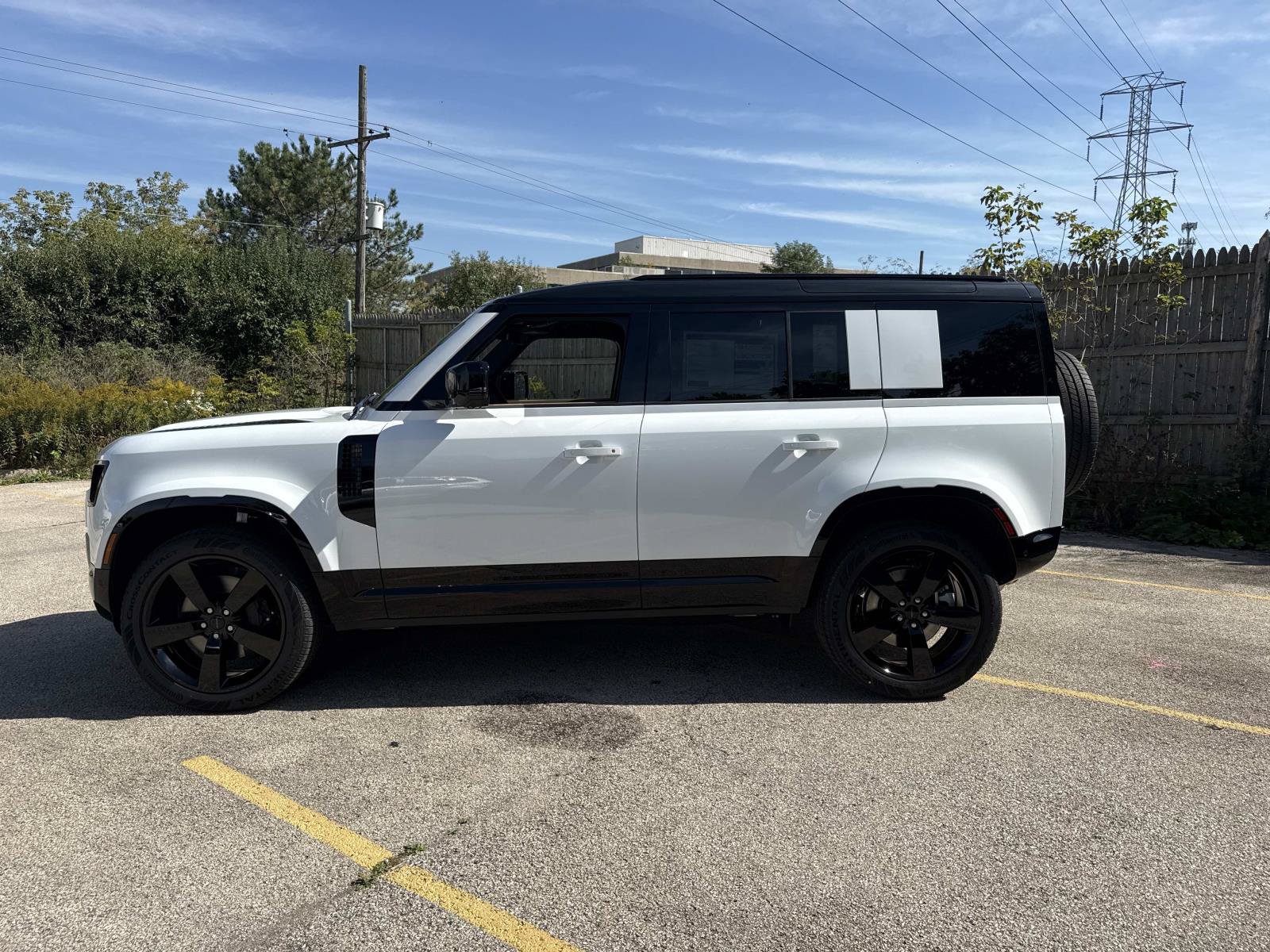 New 2026 Land Rover Defender 110 X-Dynamic SE SUV