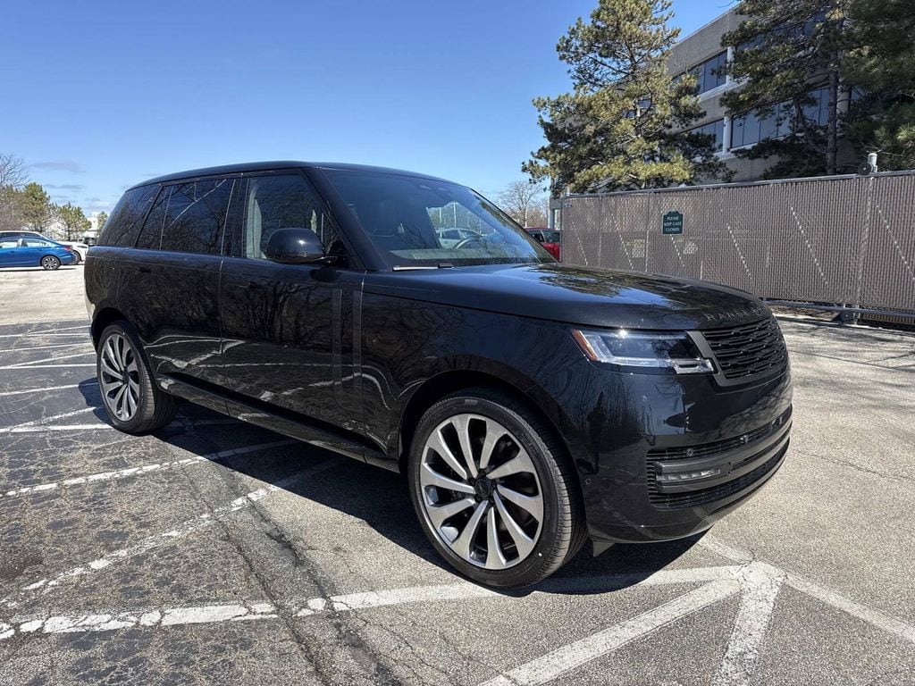 New 2026 Land Rover Range Rover SE LWB 7-Seats / V8 SUV