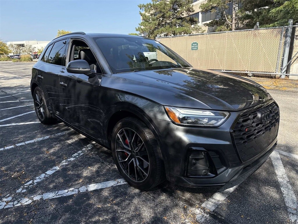 2023 Audi SQ5 Premium Plus photo 3