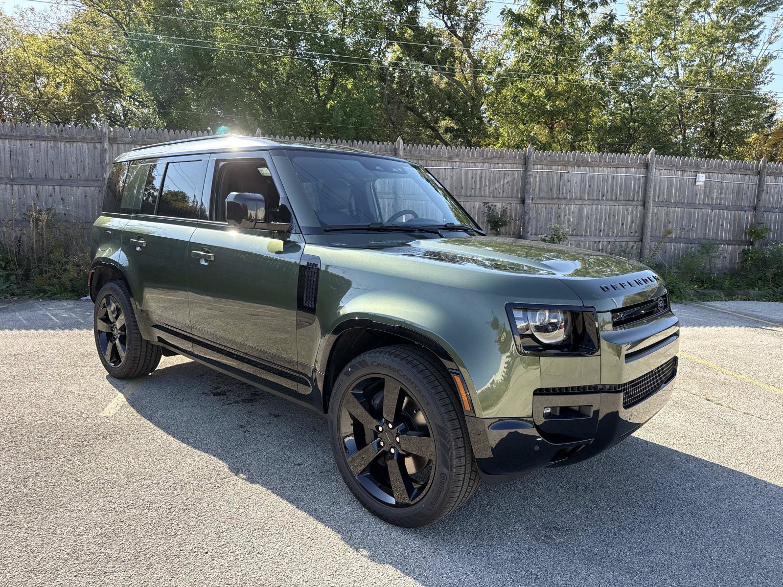 New 2026 Land Rover Defender 110 X-Dynamic SE SUV