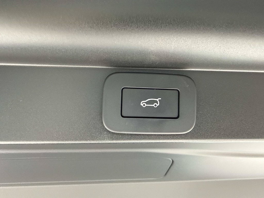 2025 Land Rover Range Rover SE - Photo 12
