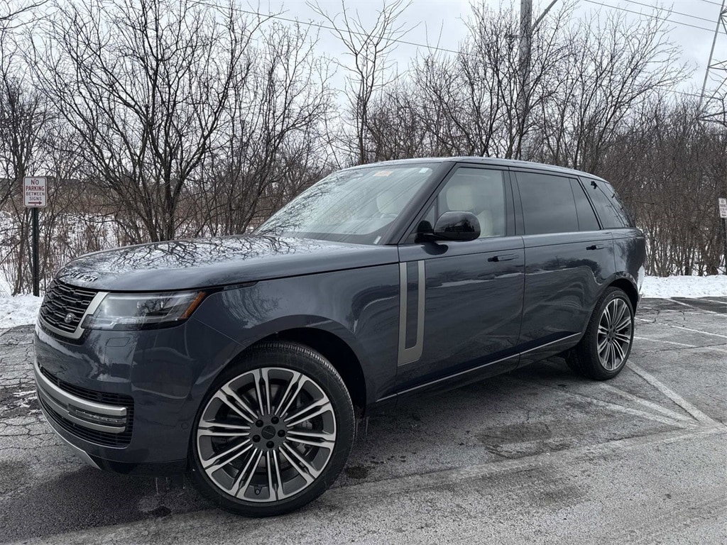 New 2026 Land Rover Range Rover SE LWB 7-Seats / V8 SUV