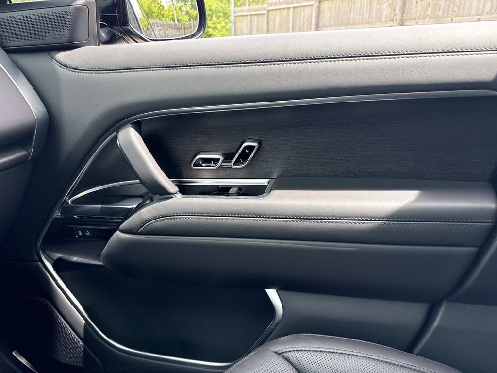 Photo 34