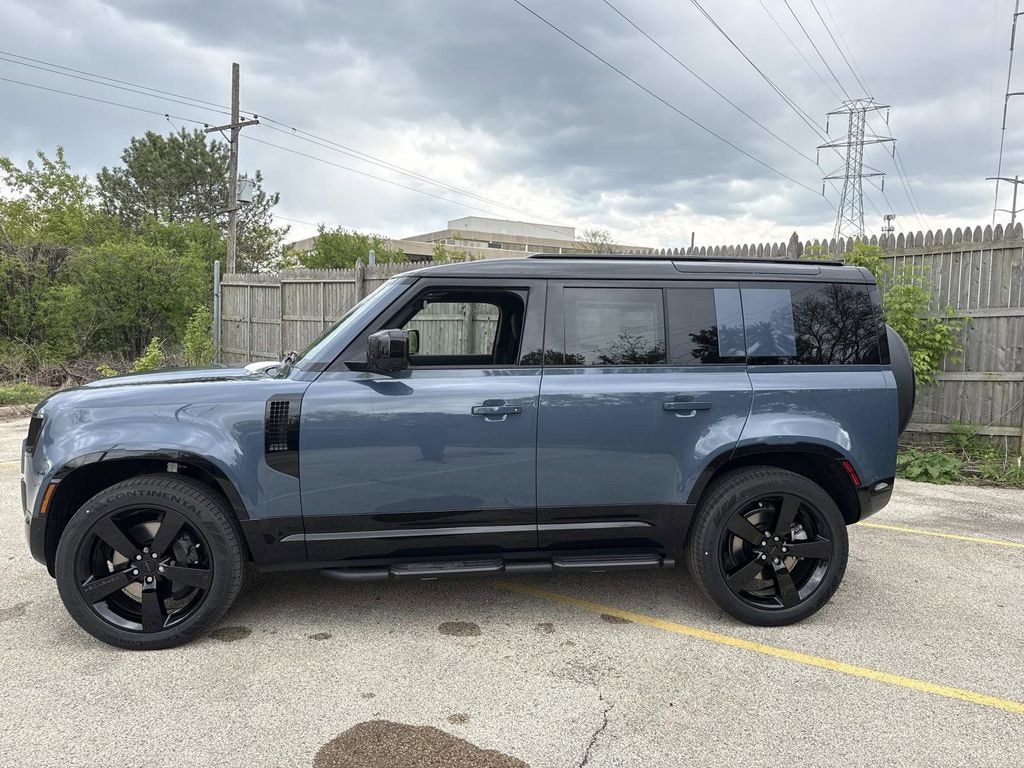 New 2026 Land Rover Defender 110 X-Dynamic SE SUV