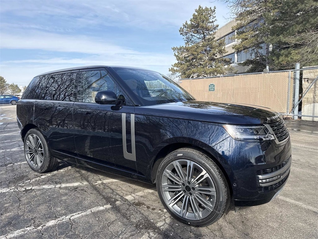 New 2026 Land Rover Range Rover SE SUV