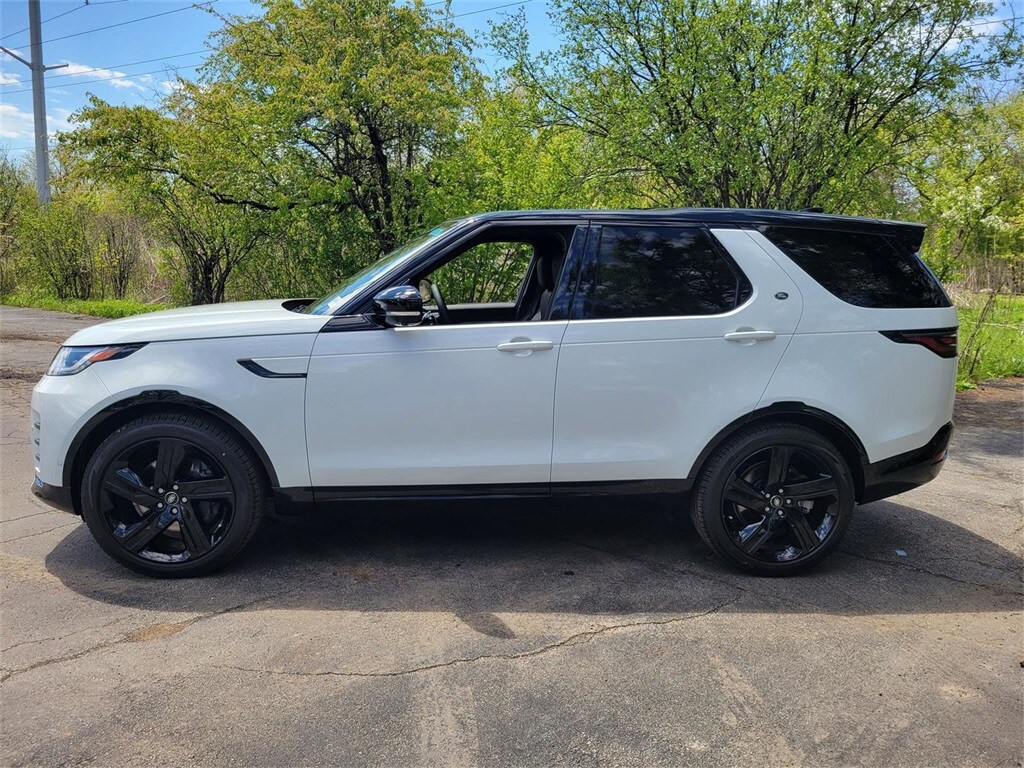 2025 Land Rover Discovery SE photo 2