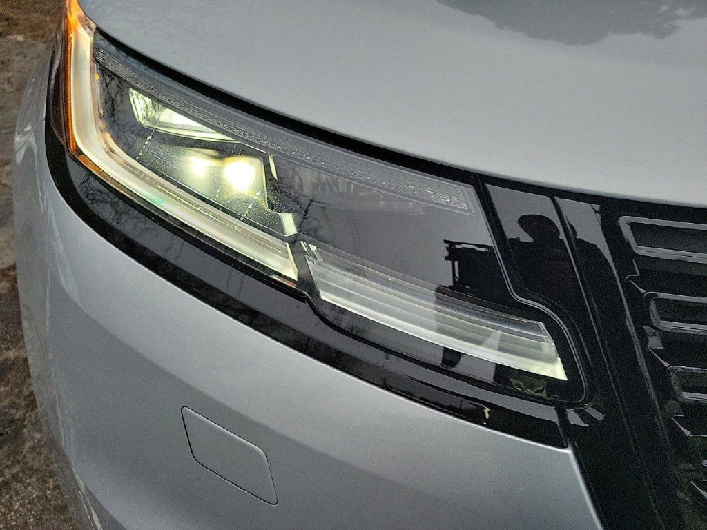 Certified 2025 Land Rover Range Rover Velar Dynamic HSE SUV