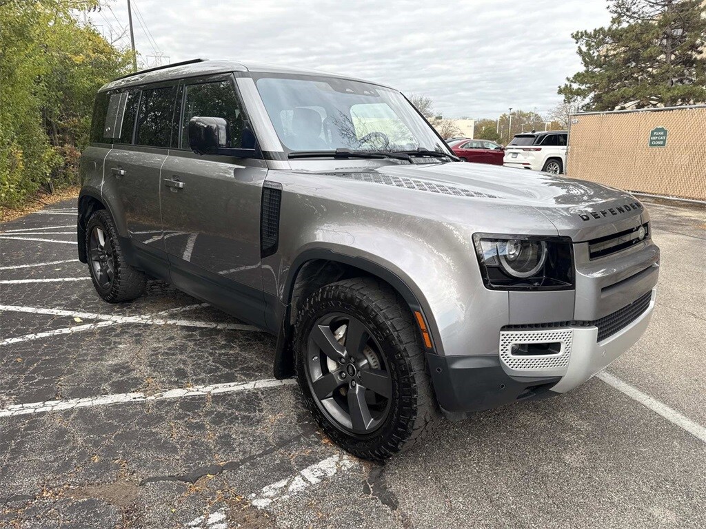 2020 Land Rover Defender 110 HSE photo 3