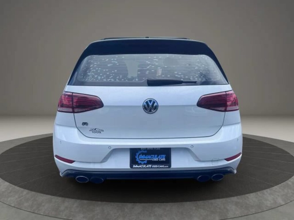 Used 2018 Volkswagen Golf R 2.0T w/DCC & Navigation Hatchback