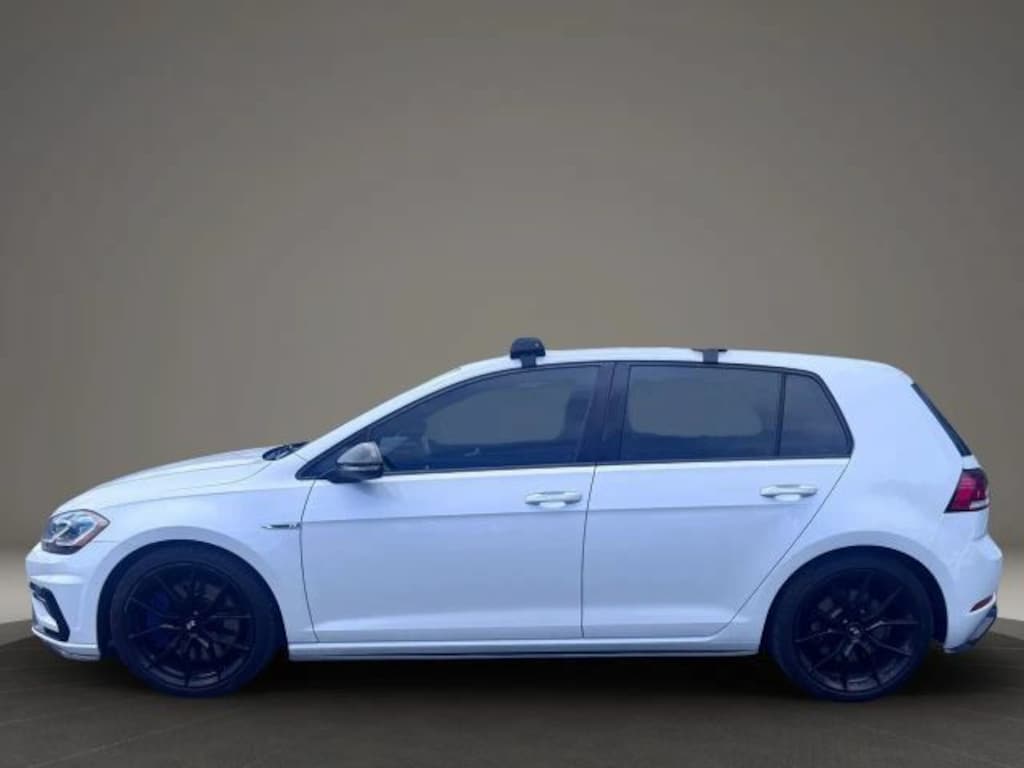 Used 2018 Volkswagen Golf R 2.0T w/DCC & Navigation Hatchback