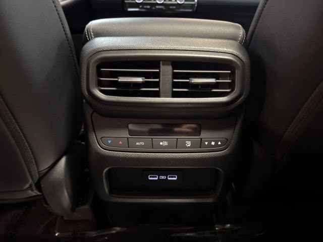 2023 Honda Pilot Touring - Photo 17