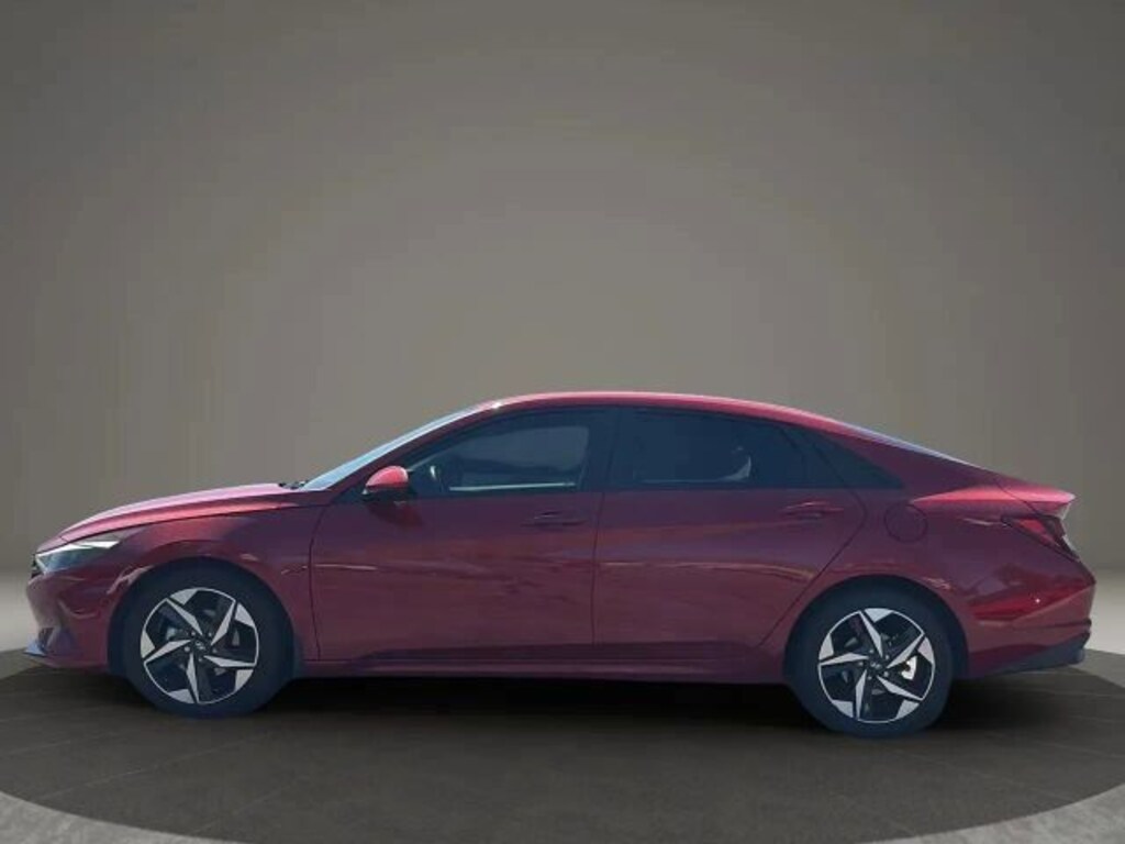 Used 2023 Hyundai Elantra SEL Sedan