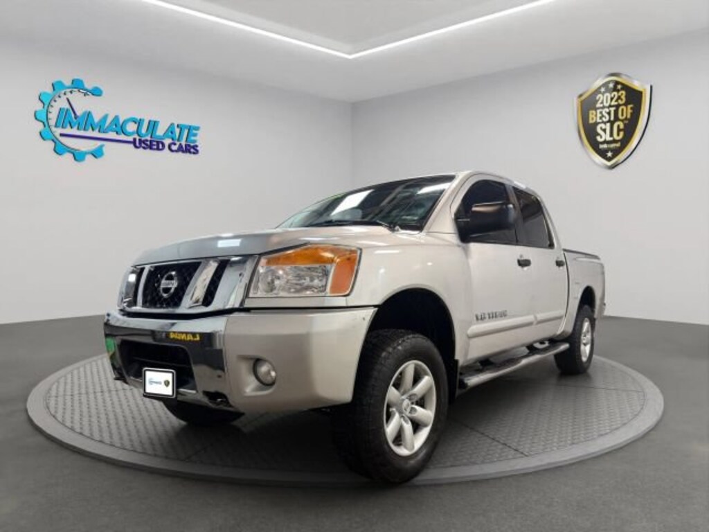 Used 2011 Nissan Titan SV Truck Crew Cab