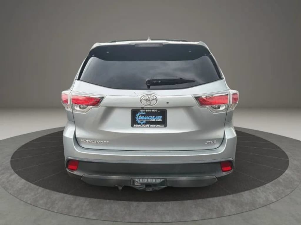 Used 2016 Toyota Highlander XLE V6 SUV