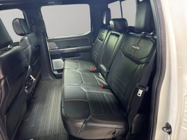 2023 Ford F-150 Platinum - Photo 17