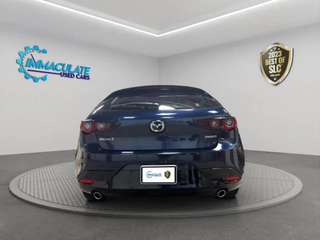 Used 2022 Mazda Mazda3 Preferred Package Hatchback