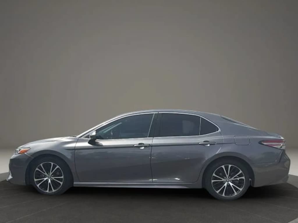 Used 2019 Toyota Camry Sedan