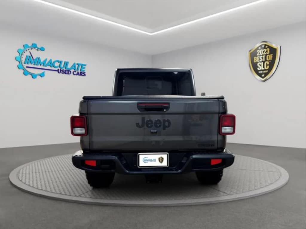Used 2021 Jeep Gladiator Sport Truck Crew Cab