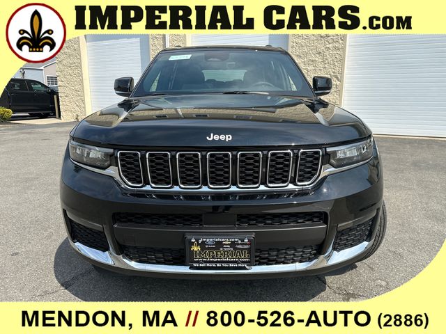 2025 Jeep Grand Cherokee Limited photo 3